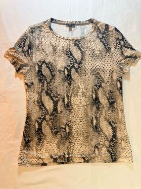 Express Snake-Print Short Sleeve Top - Black & Cream